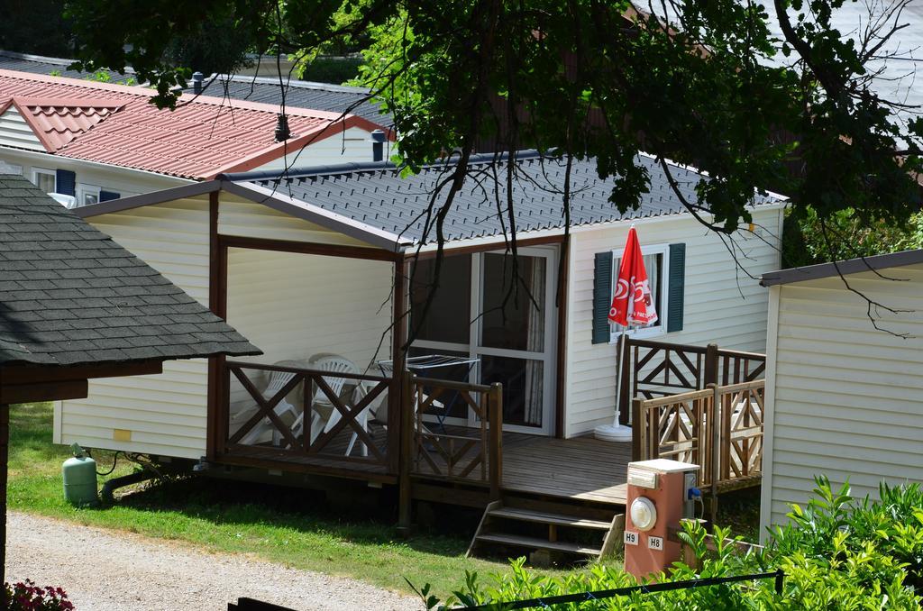 Camping Hotel Les Rives Du Loup Tourrettes-sur-Loup Szoba fotó