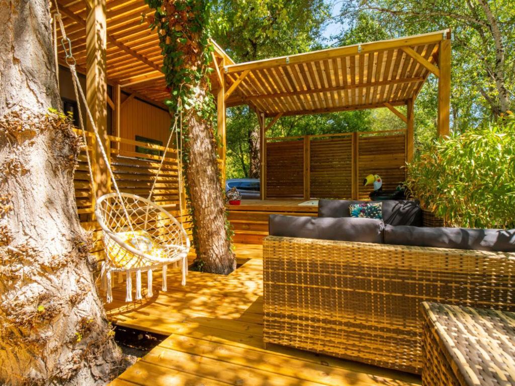 Camping Hotel Les Rives Du Loup Tourrettes-sur-Loup Kültér fotó