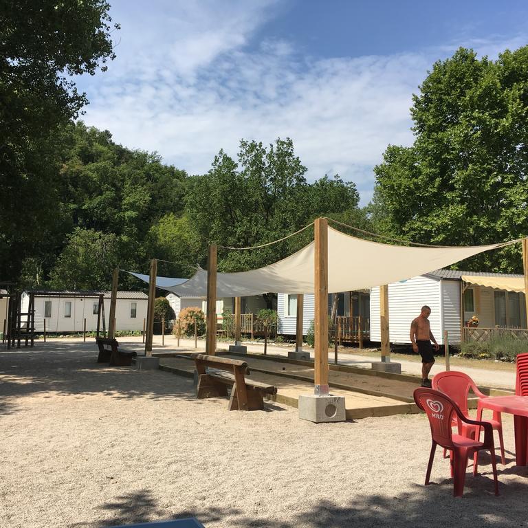 Camping Hotel Les Rives Du Loup Tourrettes-sur-Loup Kültér fotó