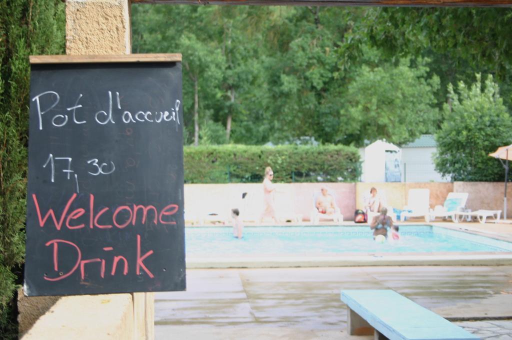 Camping Hotel Les Rives Du Loup Tourrettes-sur-Loup Kültér fotó