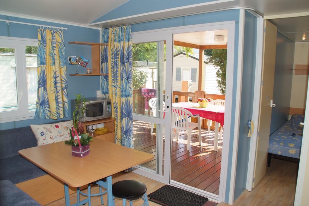 Camping Hotel Les Rives Du Loup Tourrettes-sur-Loup Kültér fotó