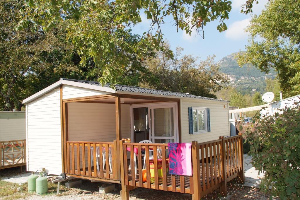 Camping Hotel Les Rives Du Loup Tourrettes-sur-Loup Kültér fotó