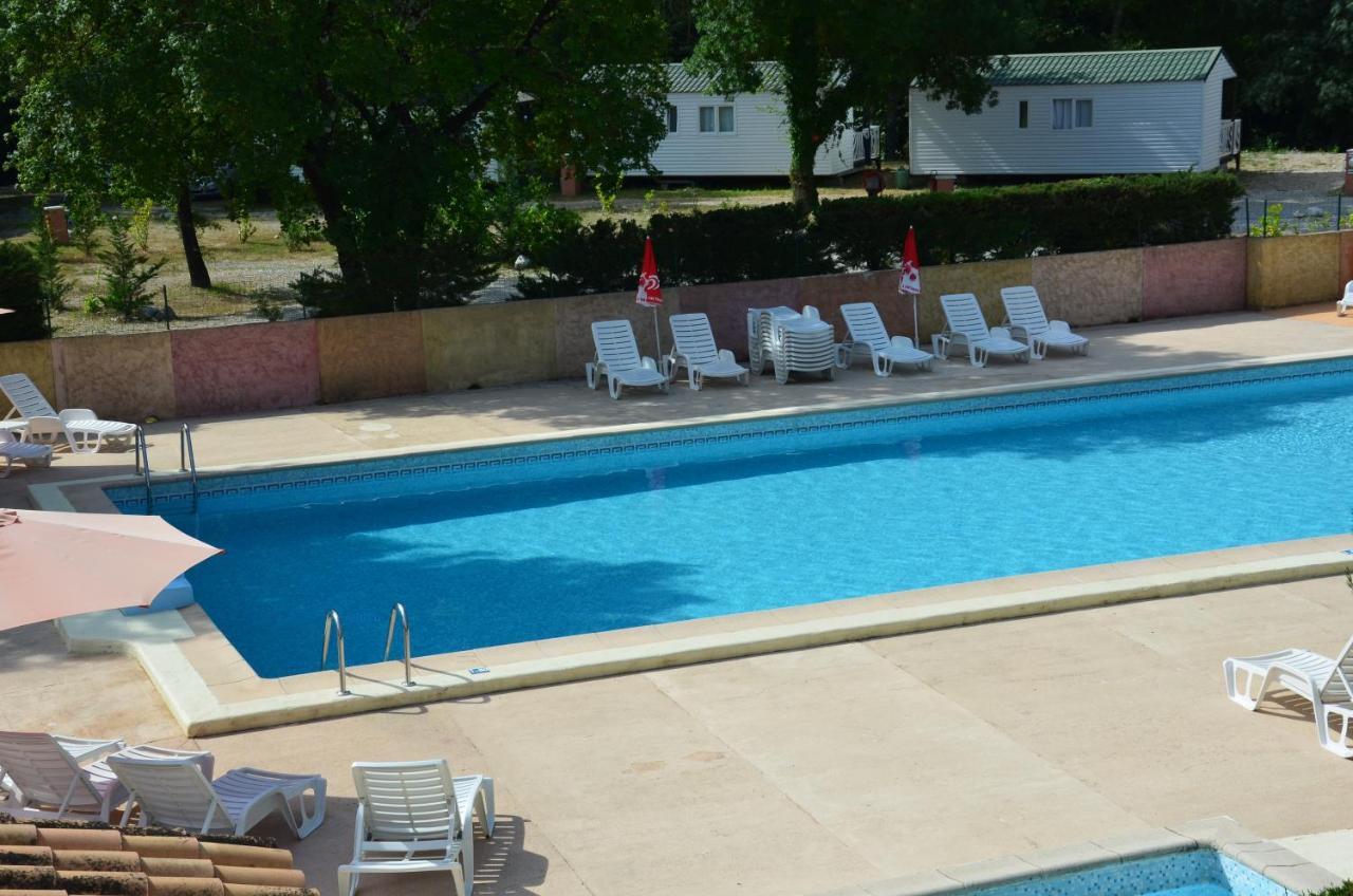 Camping Hotel Les Rives Du Loup Tourrettes-sur-Loup Kültér fotó