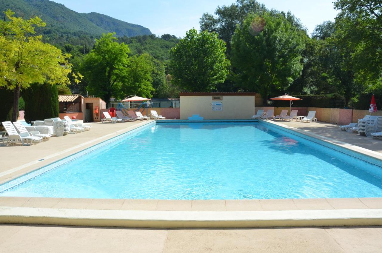Camping Hotel Les Rives Du Loup Tourrettes-sur-Loup Szoba fotó