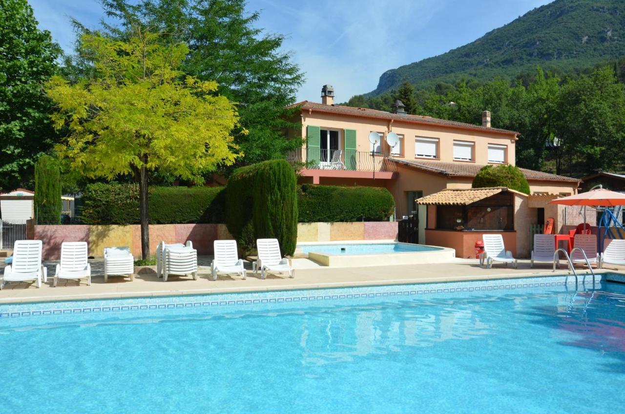 Camping Hotel Les Rives Du Loup Tourrettes-sur-Loup Szoba fotó